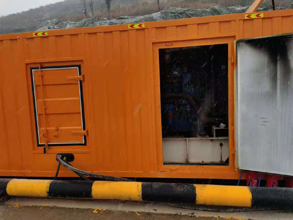 康保发电机出租 柴油发电机组电压低报警怎么办？