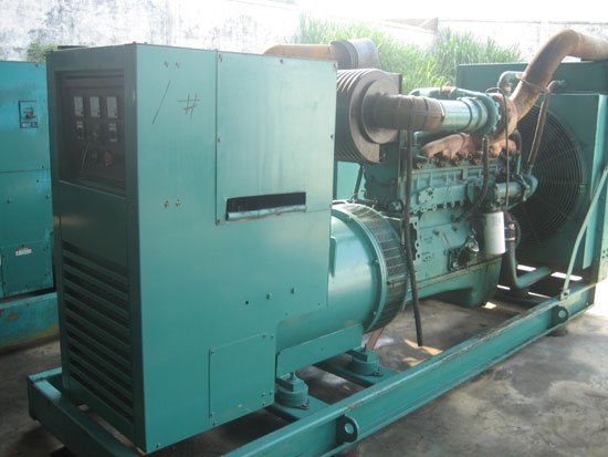 康保租赁发电机- 发电机碳刷磨损的原因是什么