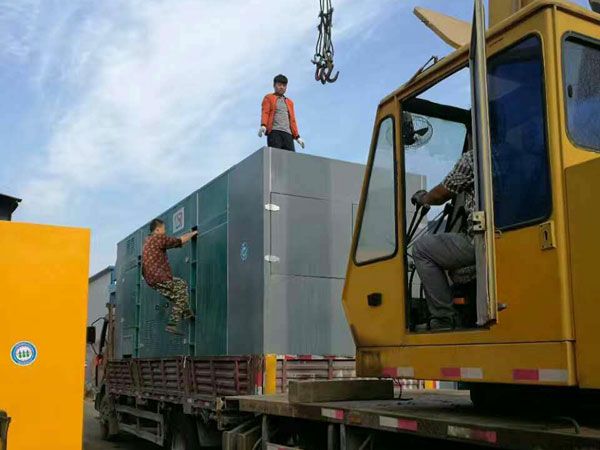 康保更换水冷式机油散热器密封件的操作流程是怎样的？